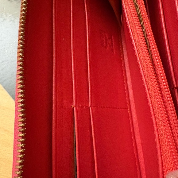 MCM zippy wallet - Picture 6 of 16